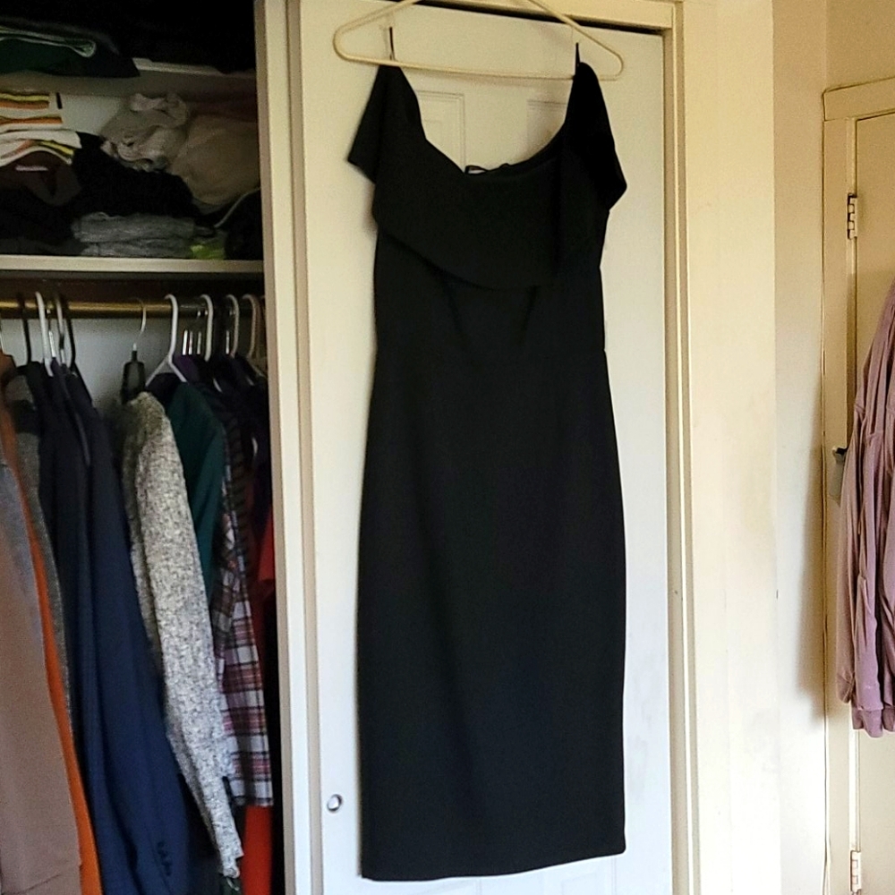 Zara nice fit black off the shoulder riffle dress
